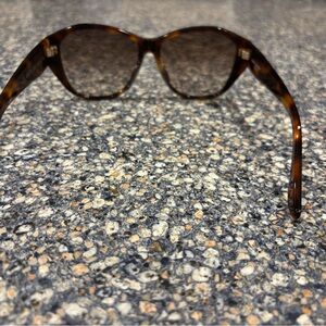 brand new YSL sunglasses never worn no scratches with case and dust cloth